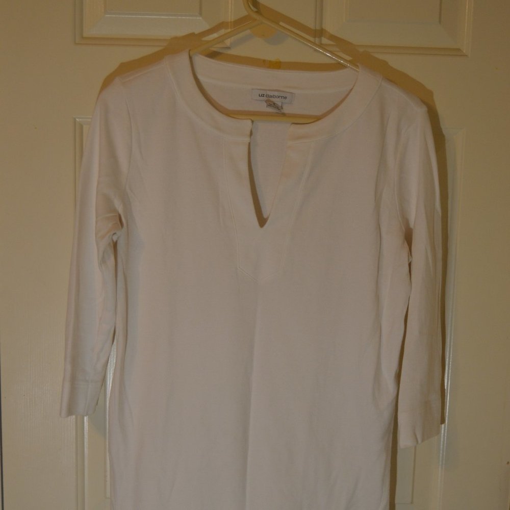 Liz Claibourne white top